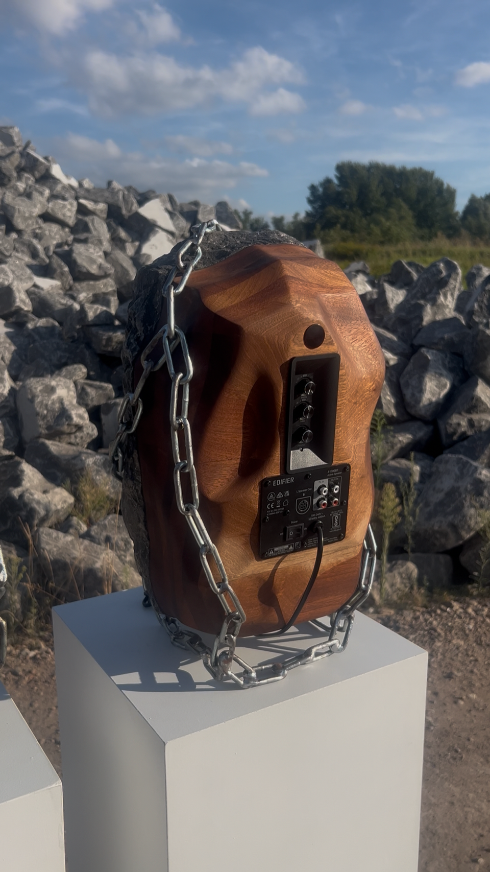Stone speaker
