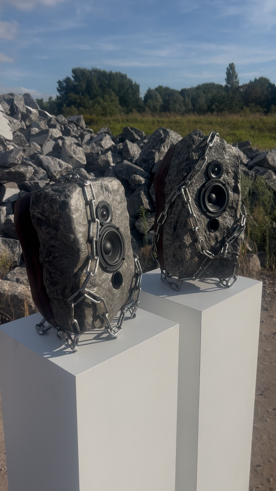 Stone speaker